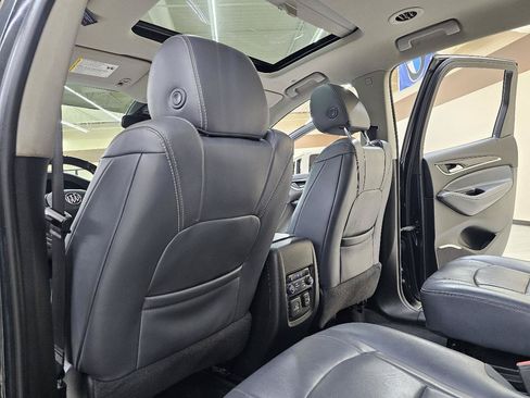 Used 2018 Buick Enclave Premium w/ Experience Buick Package FWD image 26