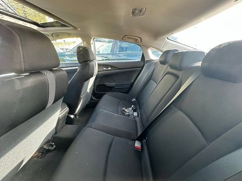 Used 2018 Honda Civic EX image 7