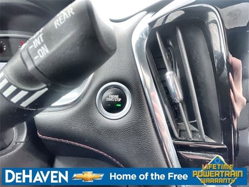 Used 2023 Chevrolet Traverse RS AWD/4WD image 16