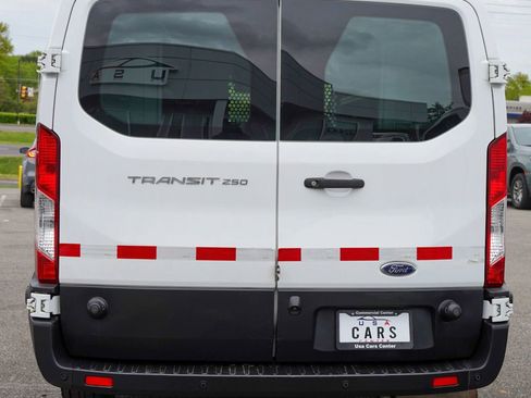 Used 2020 Ford Transit 250 Low Roof RWD image 5