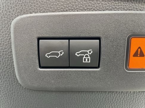 Used 2024 Lexus GX 550 image 37