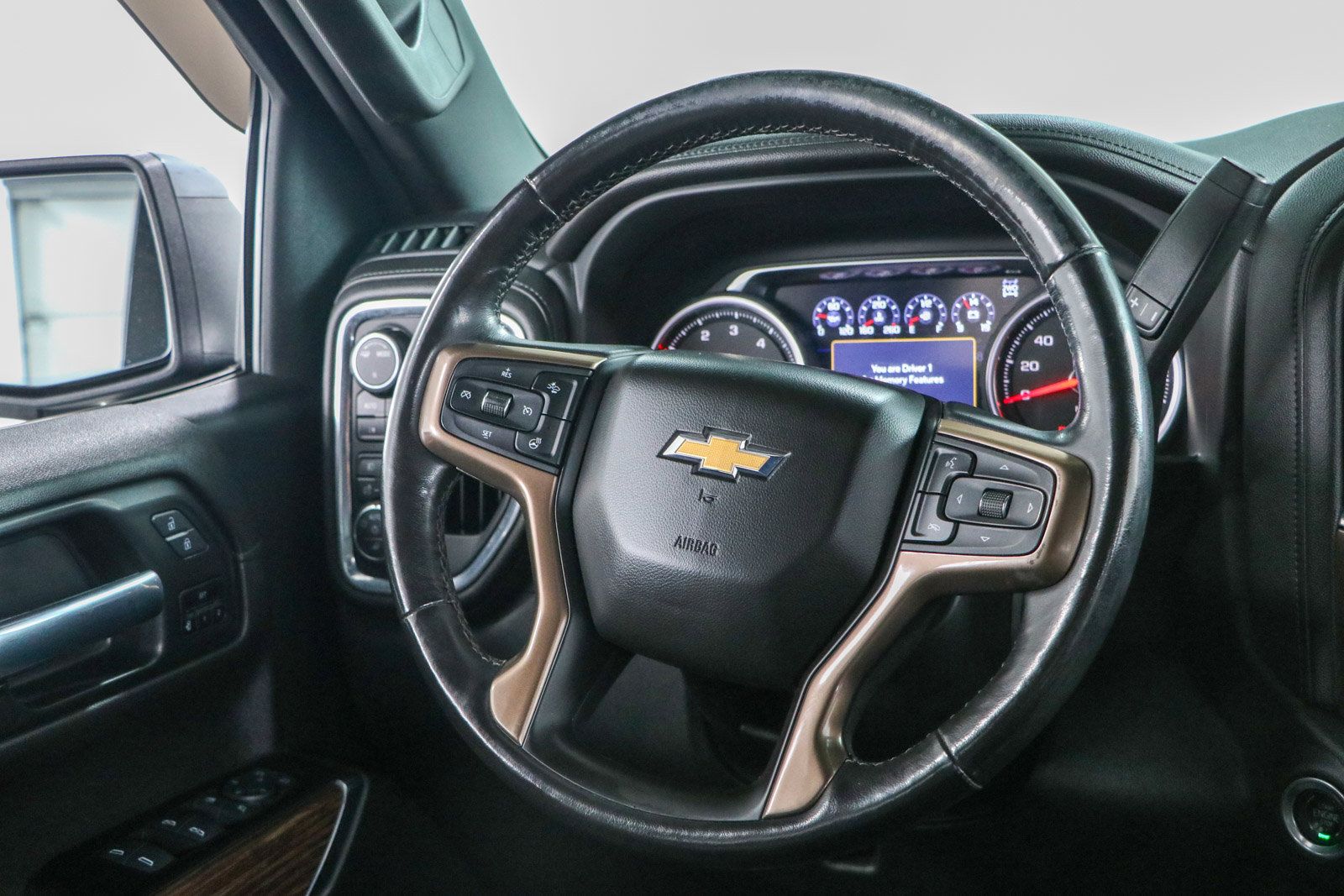 Used 2020 Chevrolet Silverado 1500 High Country AWD/4WD image 13
