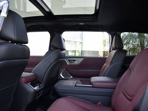 New 2026 INFINITI QX80 Autograph w/ Premium Cargo Package image 30