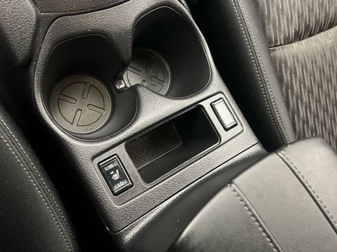 Certified 2019 Nissan Rogue SV w/ Premium Package image 20