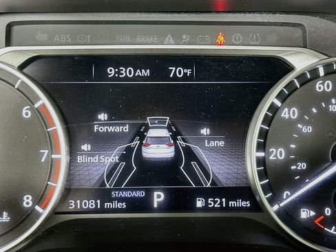 Used 2025 Nissan Rogue SV FWD image 19