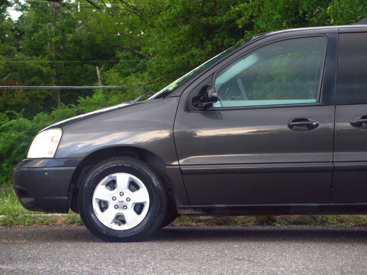 Used 2007 Ford Freestar SE FWD image 18