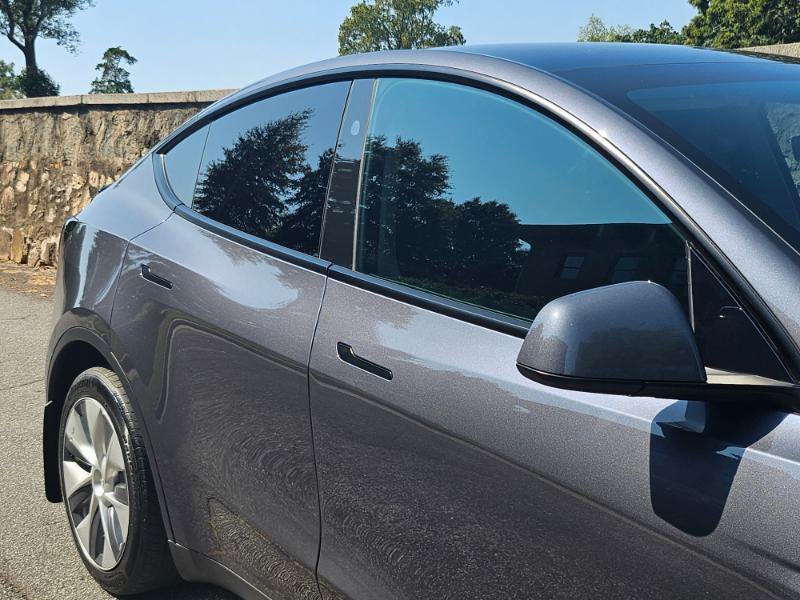 Used 2023 Tesla Model Y Long Range AWD/4WD image 21
