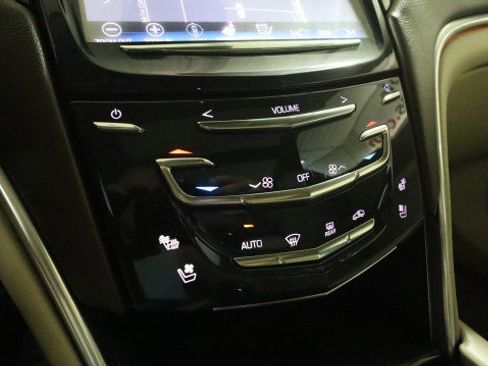 Used 2013 Cadillac XTS Premium AWD/4WD image 20