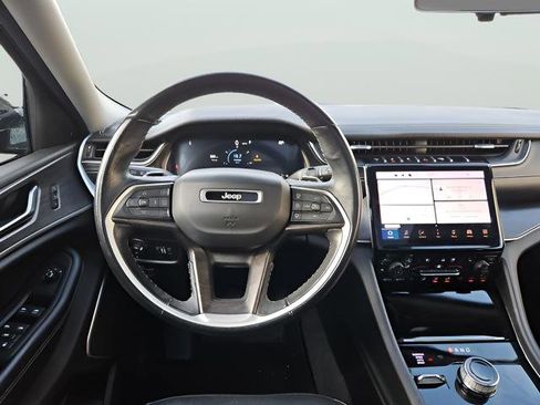 Used 2021 Jeep Grand Cherokee L Limited w/ Luxury Tech Group II image 11