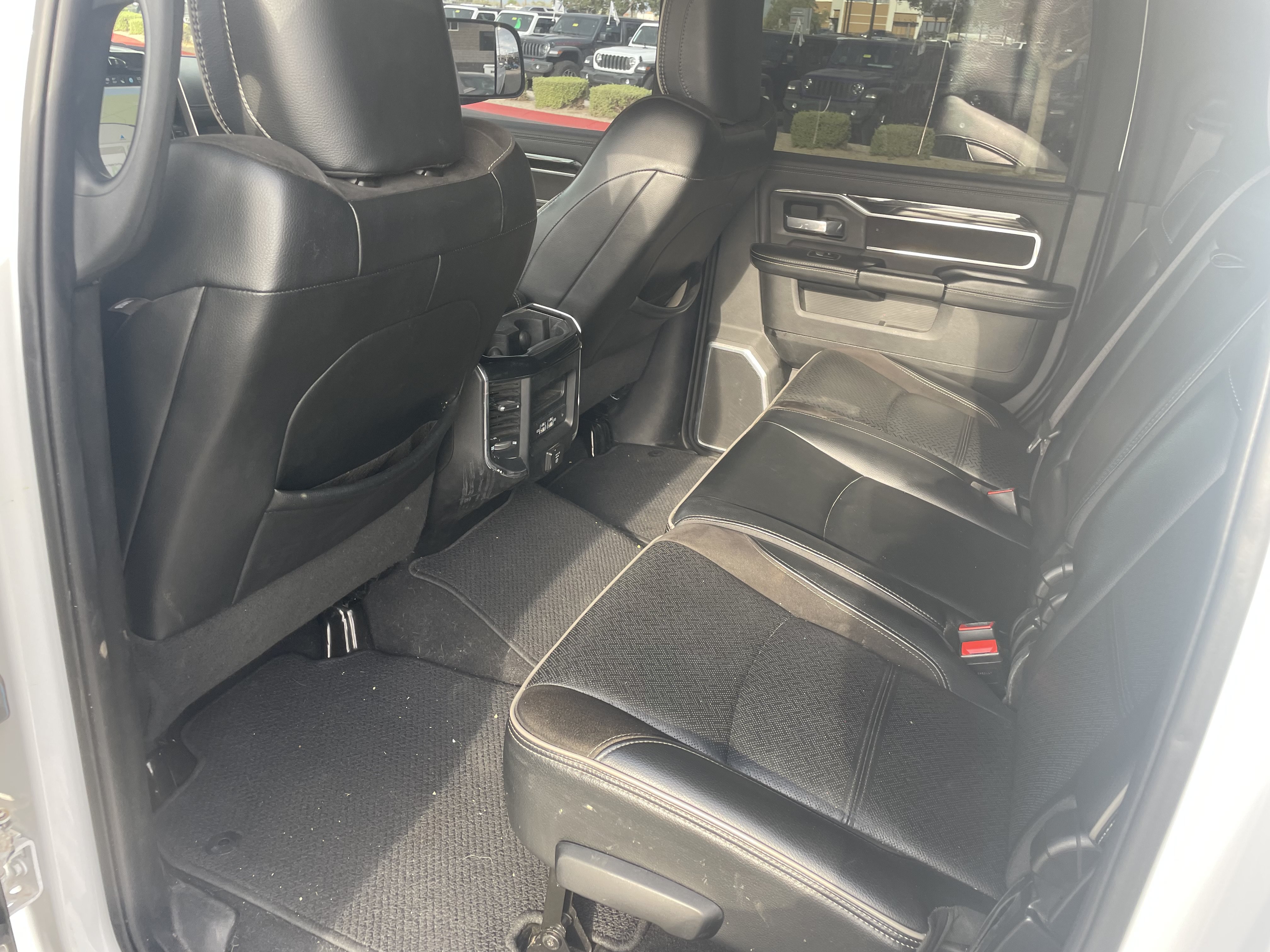 Used 2022 RAM 2500 Laramie AWD/4WD image 11