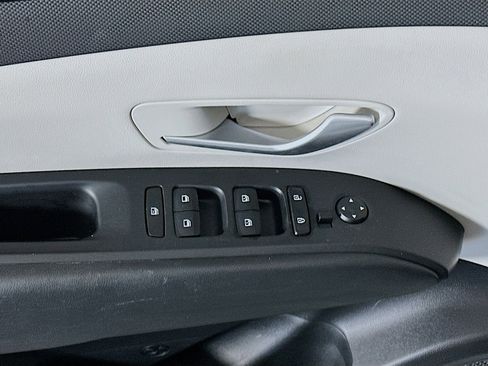 Used 2024 Hyundai Tucson SEL image 16