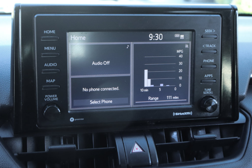 Used 2021 Toyota RAV4 LE FWD image 25
