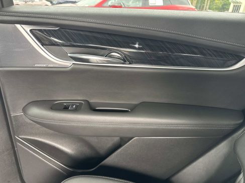 Used 2020 Cadillac XT6 Premium Luxury FWD image 15