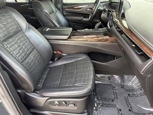 Used 2021 Cadillac Escalade Premium Luxury Platinum w/ LPO, Radiant Package AWD/4WD image 14