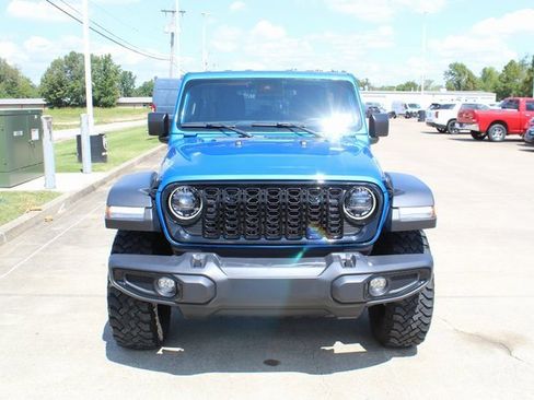 Used 2024 Jeep Wrangler Willys image 7