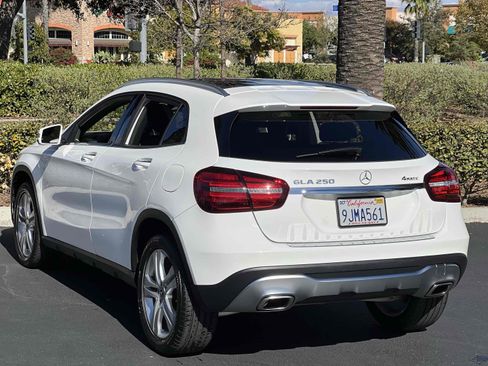 Used 2019 Mercedes-Benz GLA 250 4MATIC w/ Premium Package image 21