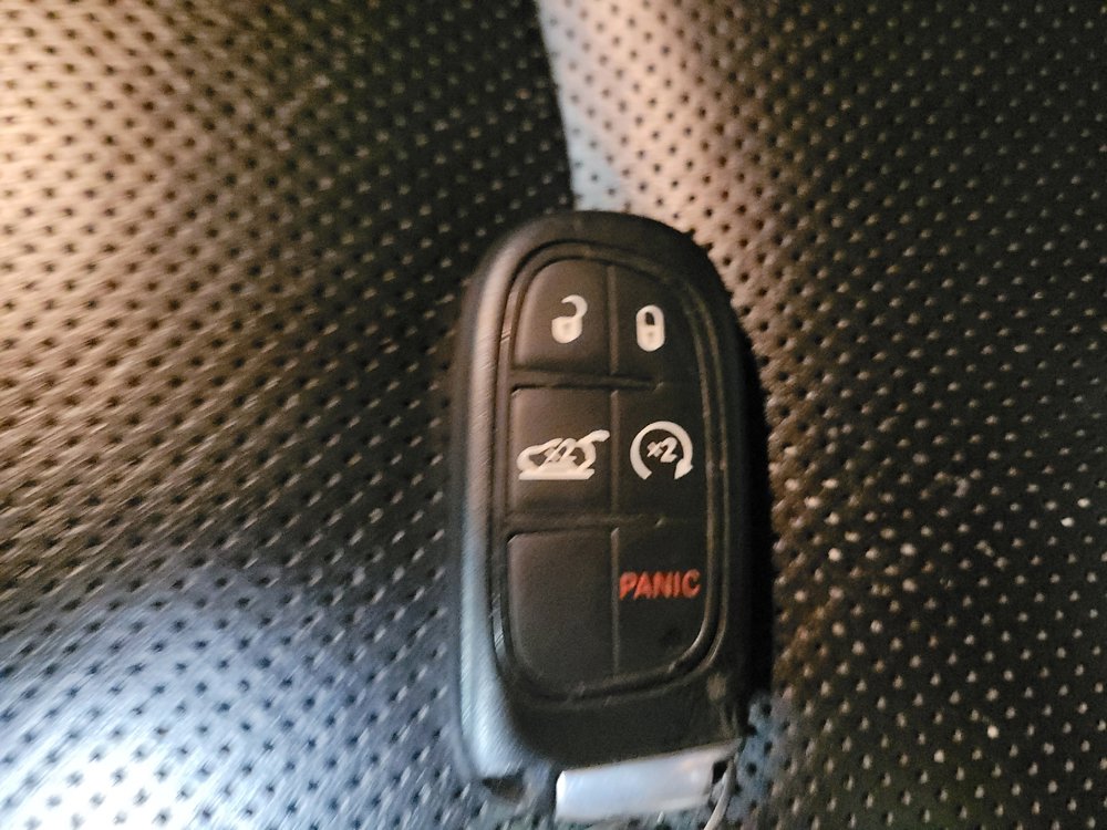 Used 2019 Jeep Cherokee Limited AWD/4WD image 32