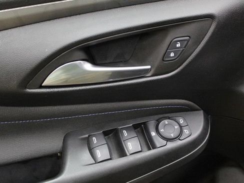 Used 2024 Buick Envista Sport Touring w/ Convenience I Package FWD image 16