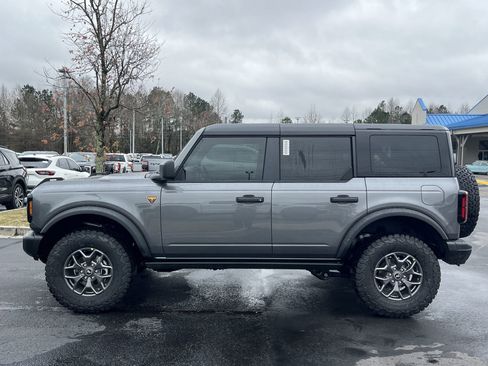New 2025 Ford Bronco Badlands image 22