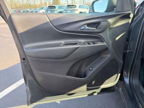 Used 2018 Chevrolet Equinox LT w/ Sun & Infotainment Package image 19