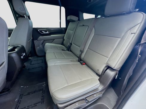 Used 2022 GMC Yukon XL SLT image 13