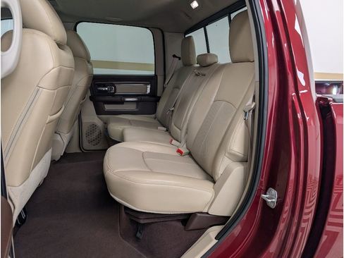 Used 2018 RAM 2500 Laramie w/ Convenience Group image 15