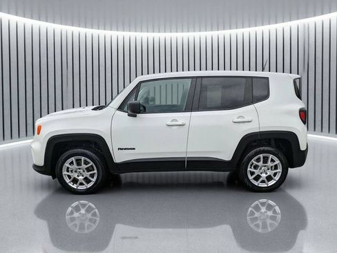 Used 2023 Jeep Renegade Latitude AWD/4WD image 7