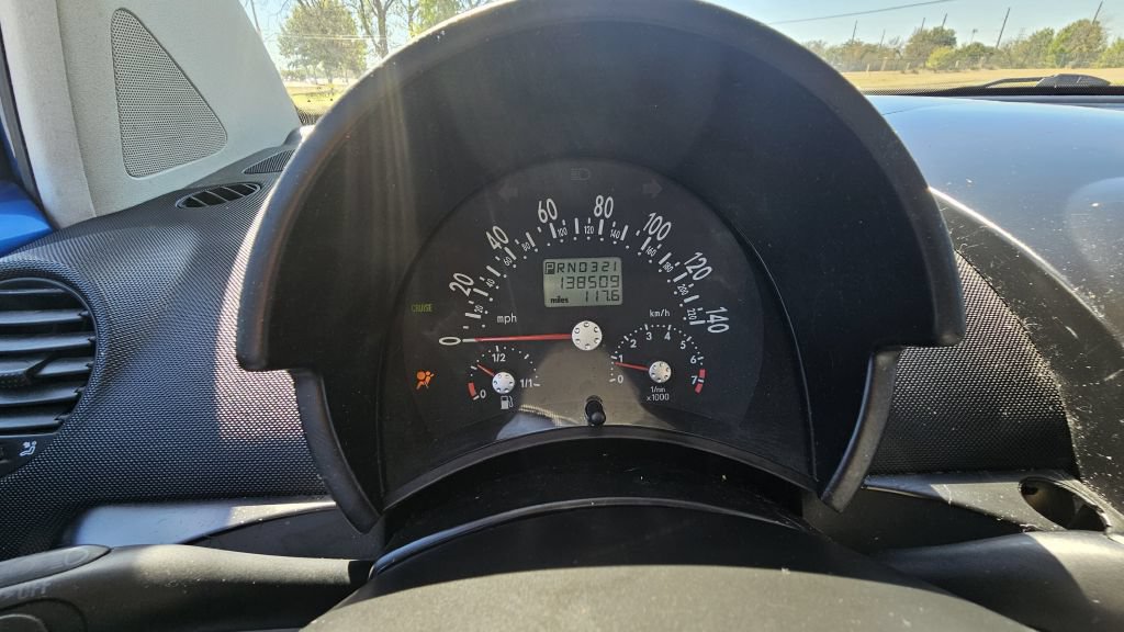 Used 2004 Volkswagen Beetle GLS FWD image 10