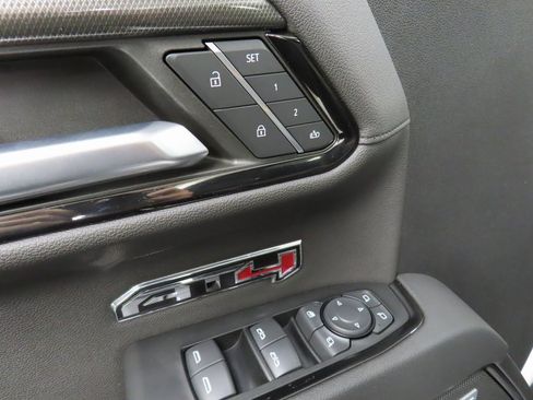 Used 2023 GMC Sierra 1500 AT4 w/ Technology Package image 57