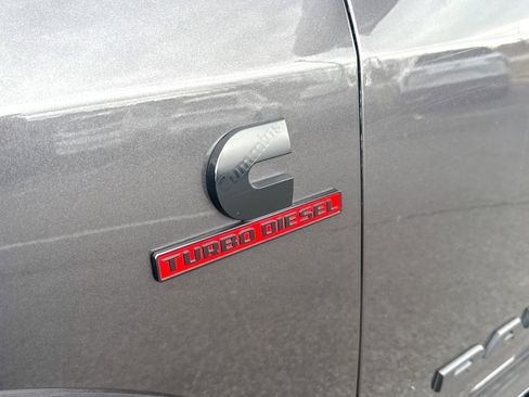 Used 2021 RAM 3500 Laramie image 10