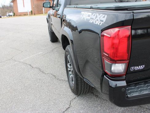 Used 2019 Toyota Tacoma TRD Sport image 50