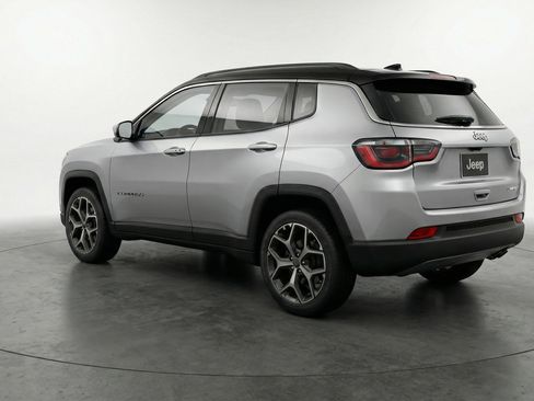 Used 2025 Jeep Compass Limited AWD/4WD image 6
