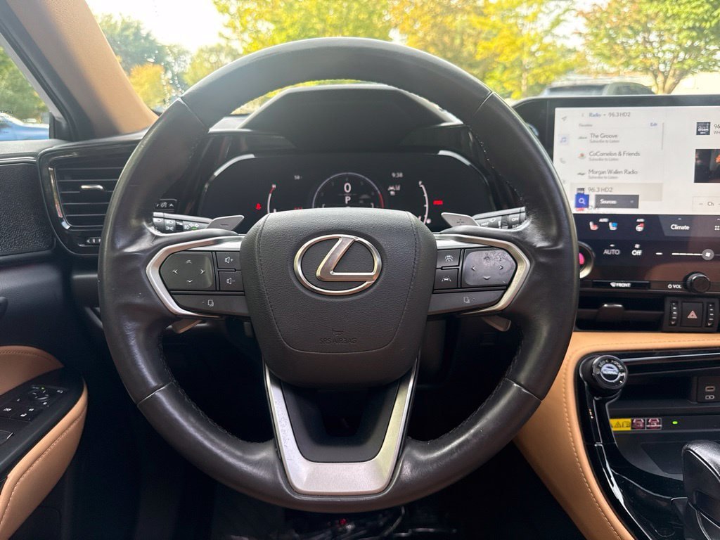 Used 2022 Lexus NX 350 AWD image 16