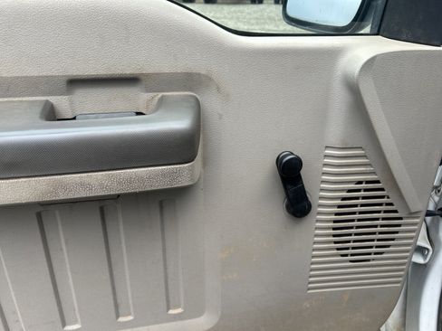 Used 2008 Ford F250 XL RWD image 16