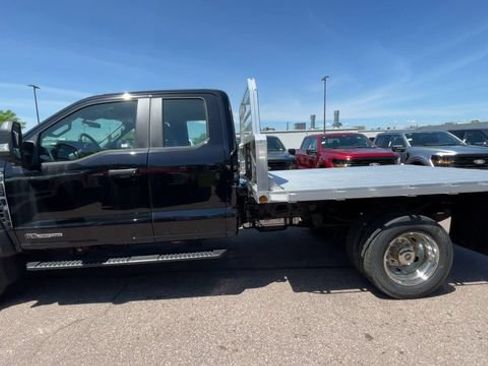 New 2025 Ford F550 4x4 SuperCab Super Duty w/ Snow Plow Prep Package image 5
