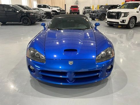Used 2006 Dodge Viper SRT-10 image 2