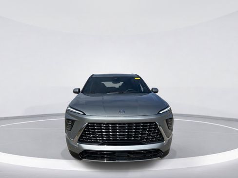 Certified 2025 Buick Enclave Avenir w/ Super Cruise Package image 2