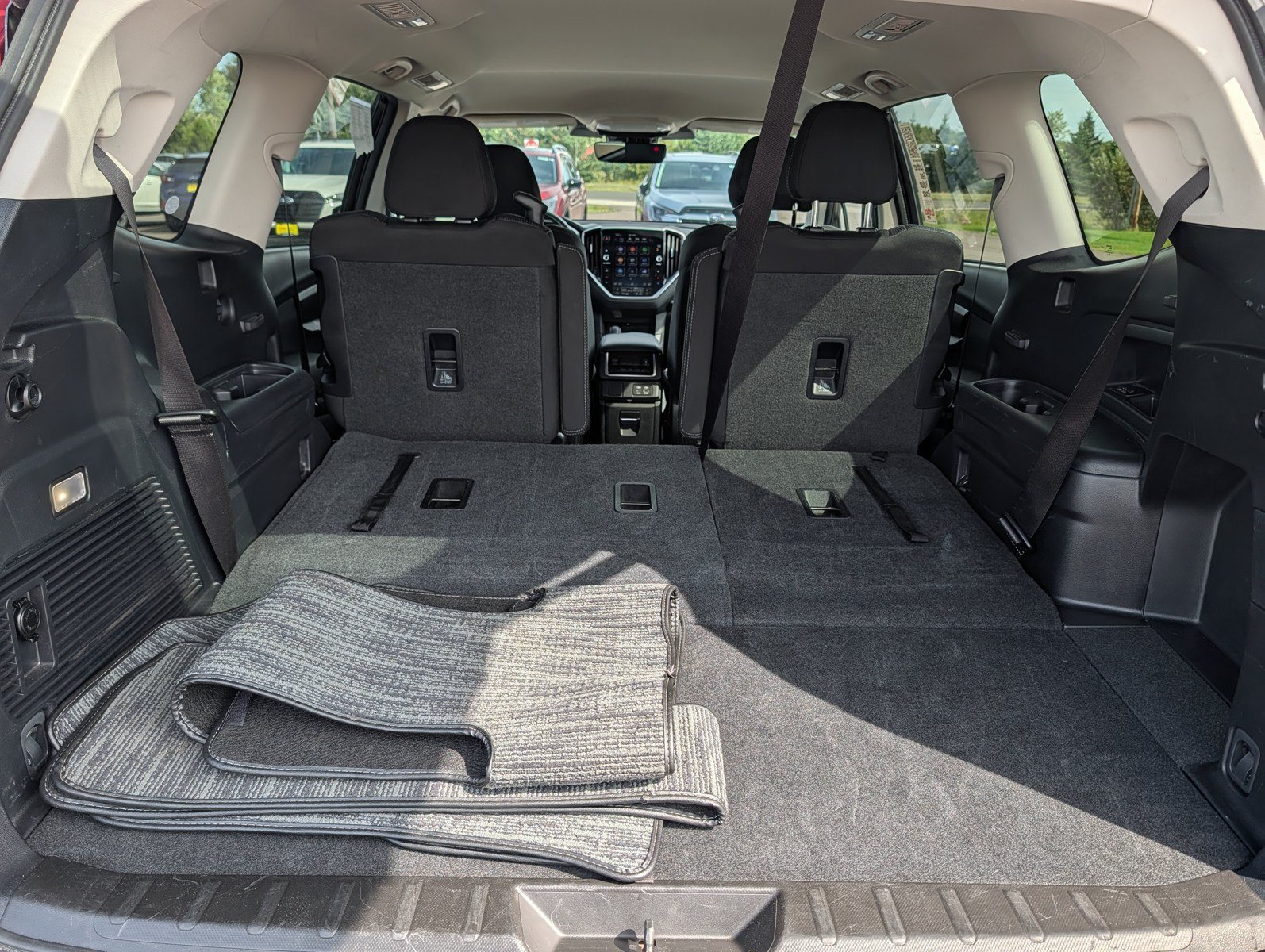 Used 2025 Subaru Ascent Premium AWD/4WD image 18