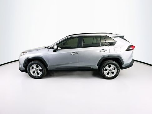 Used 2021 Toyota RAV4 XLE image 4