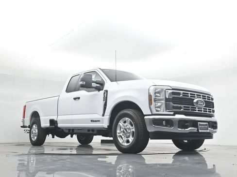 New 2026 Ford F350 XLT image 48