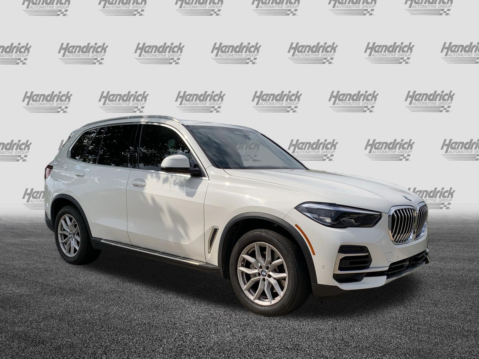 Used 2023 BMW X5 xDrive40i AWD/4WD image 2