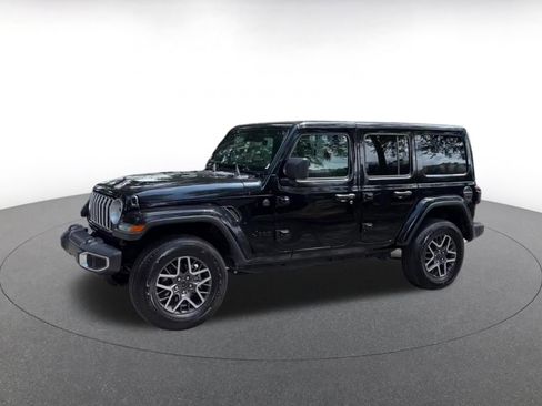 Used 2025 Jeep Wrangler Unlimited Sahara AWD/4WD image 8