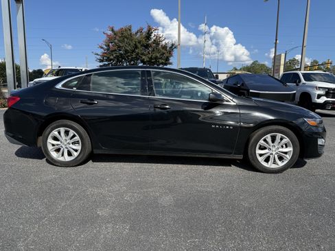 Used 2024 Chevrolet Malibu LT FWD image 11