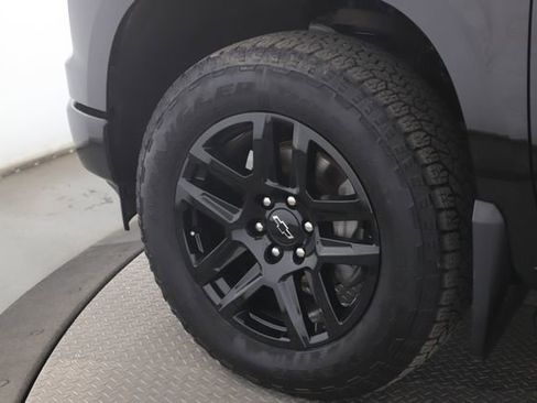 Used 2025 Chevrolet Silverado 1500 High Country w/ Midnight Edition image 13