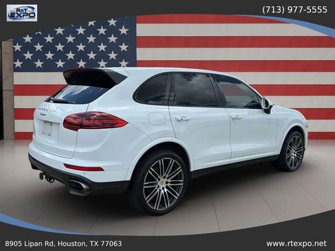 Used 2017 Porsche Cayenne Platinum Edition AWD/4WD image 8
