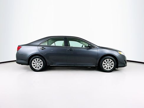 Used 2012 Toyota Camry LE image 10