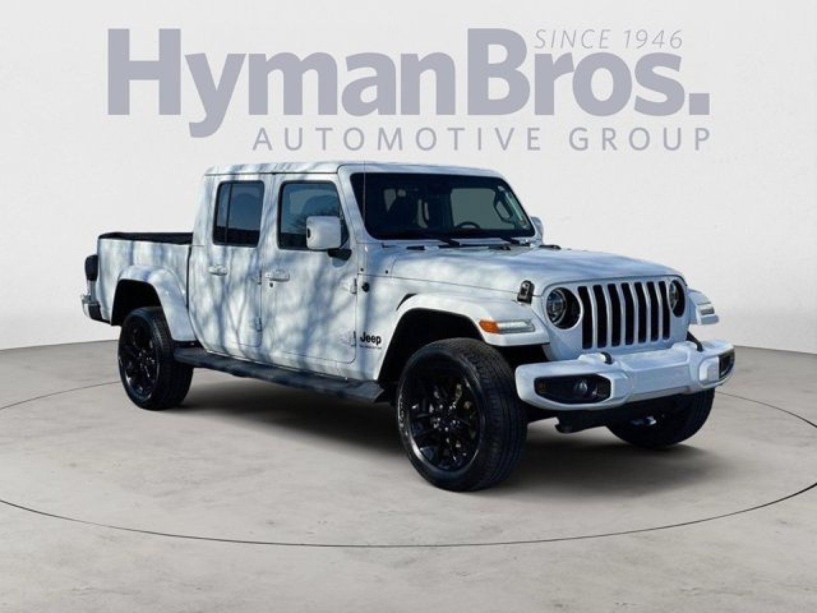 Used 2021 Jeep Gladiator Overland AWD/4WD image 1