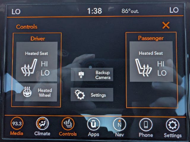 Used 2022 Jeep Grand Cherokee Laredo X AWD/4WD image 25