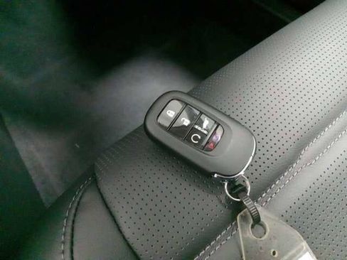 Used 2023 Honda CR-V EX-L image 36