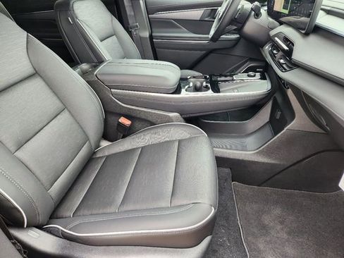 New 2025 Buick Enclave Sport Touring w/ Super Cruise Package FWD image 11